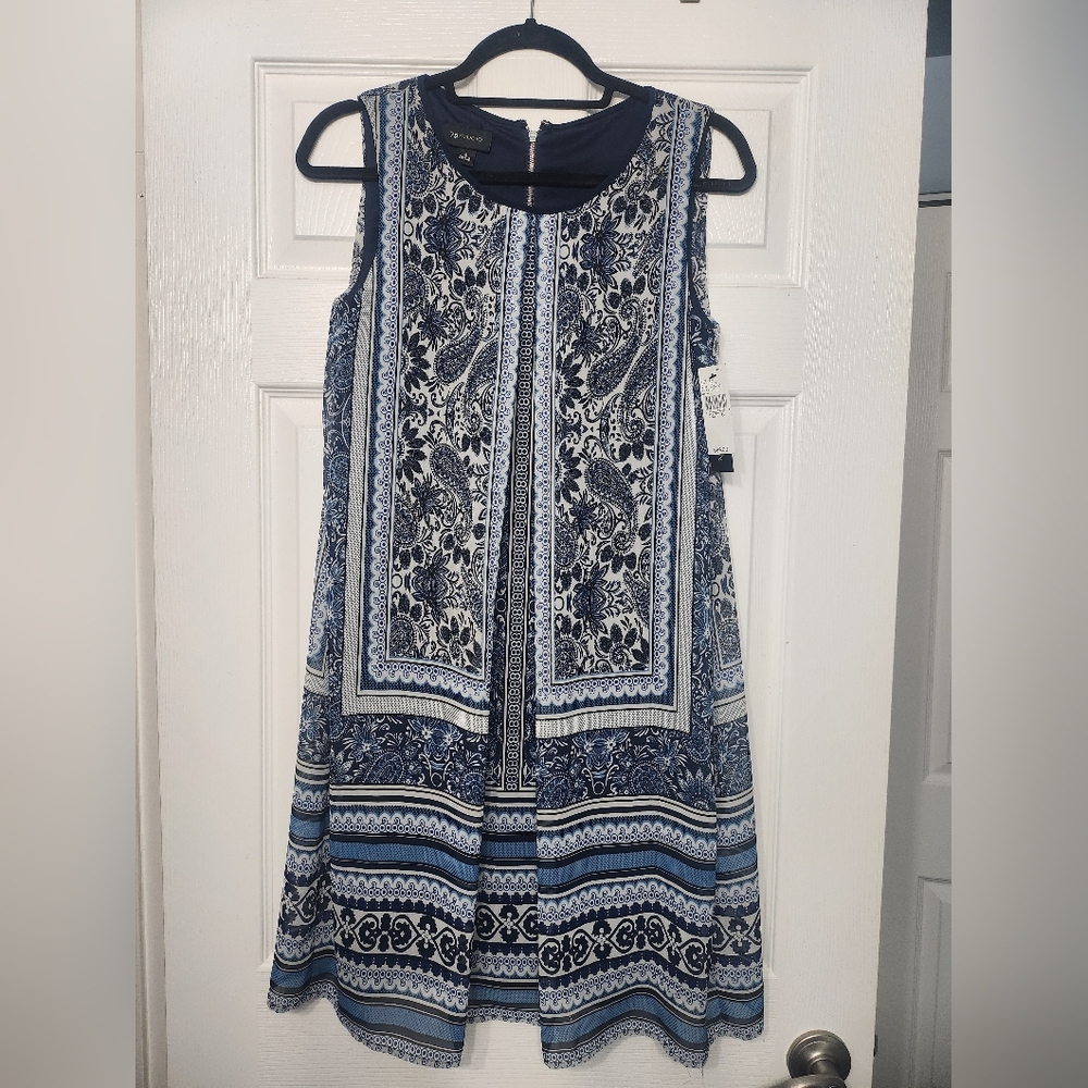 Size 6 Elegant Navy Blue Patterned Dress